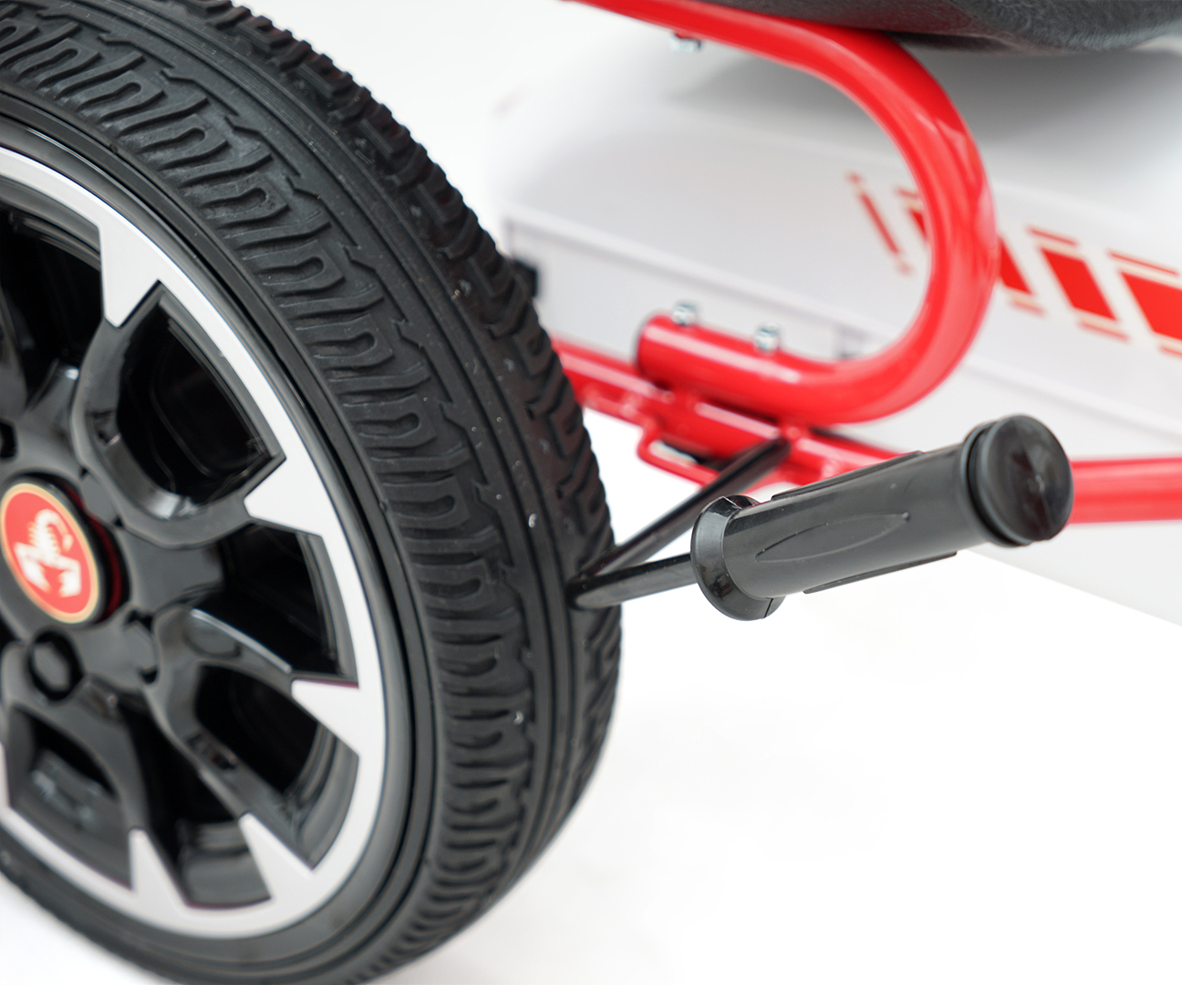 MILLY MALLY Abarth White pedalinis gokartas – kūdikių prekė
