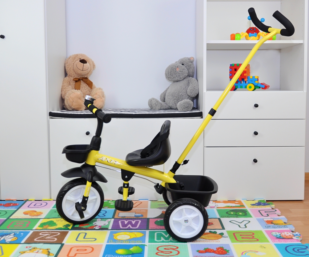 MILLY MALLY Axel mėlynas triratis – kūdikių prekė