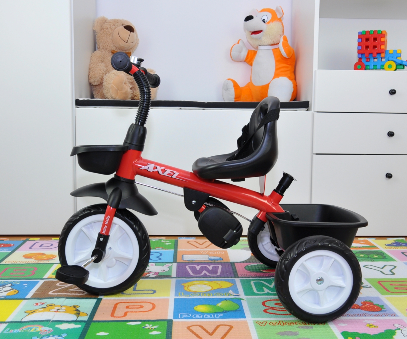 MILLY MALLY Axel triratis raudonas – kūdikių prekė