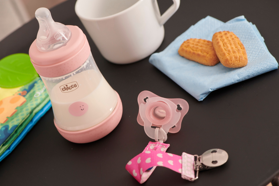 CHICCO PERFECT5 buteliukas 150 ml 4m+ mergina* - Image 4