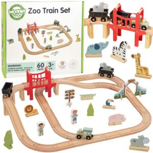 WOOPIE GREEN Medinis zoologijos sodo traukinių komplektas 60 vnt.