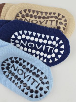 NOVITI Lygios medvilnės pėdos berniukams su ABS 15/18