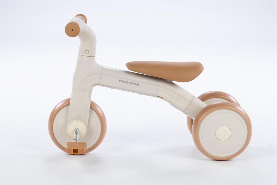 MOOVKEE TODI Balance triratis su pedalais 3in1 šiltas smėlis - Image 2