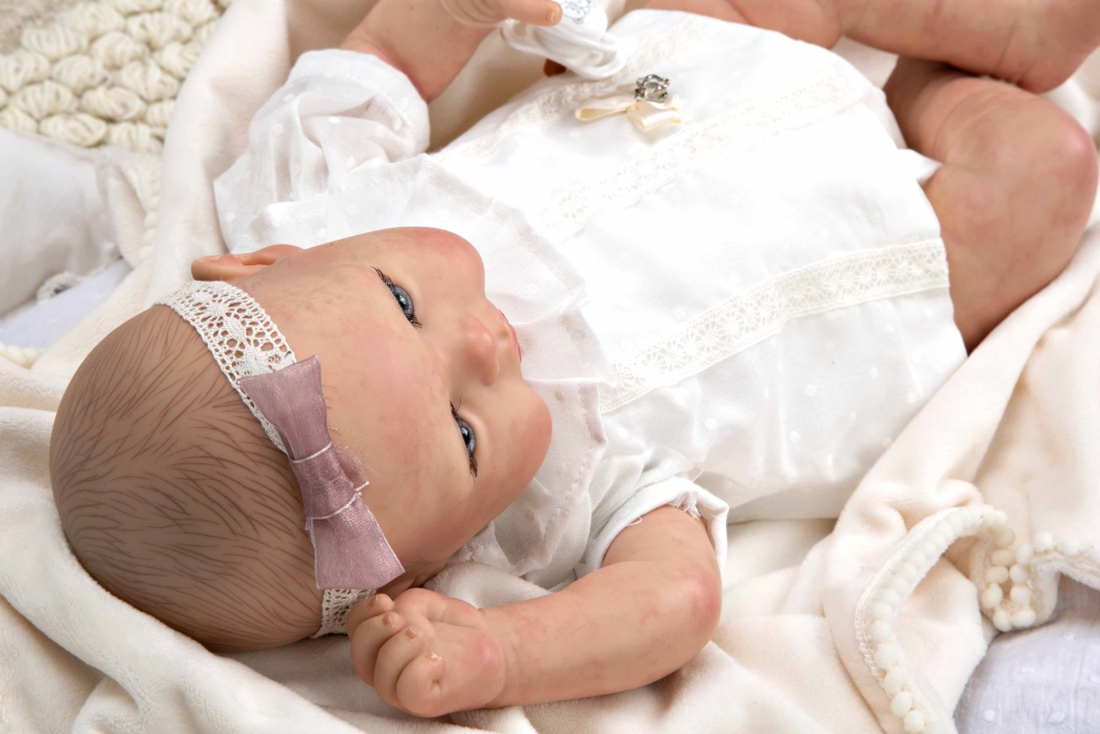 Reborn lėlytė baltais rūbeliais, mergaitė, 45 cm - Image 2