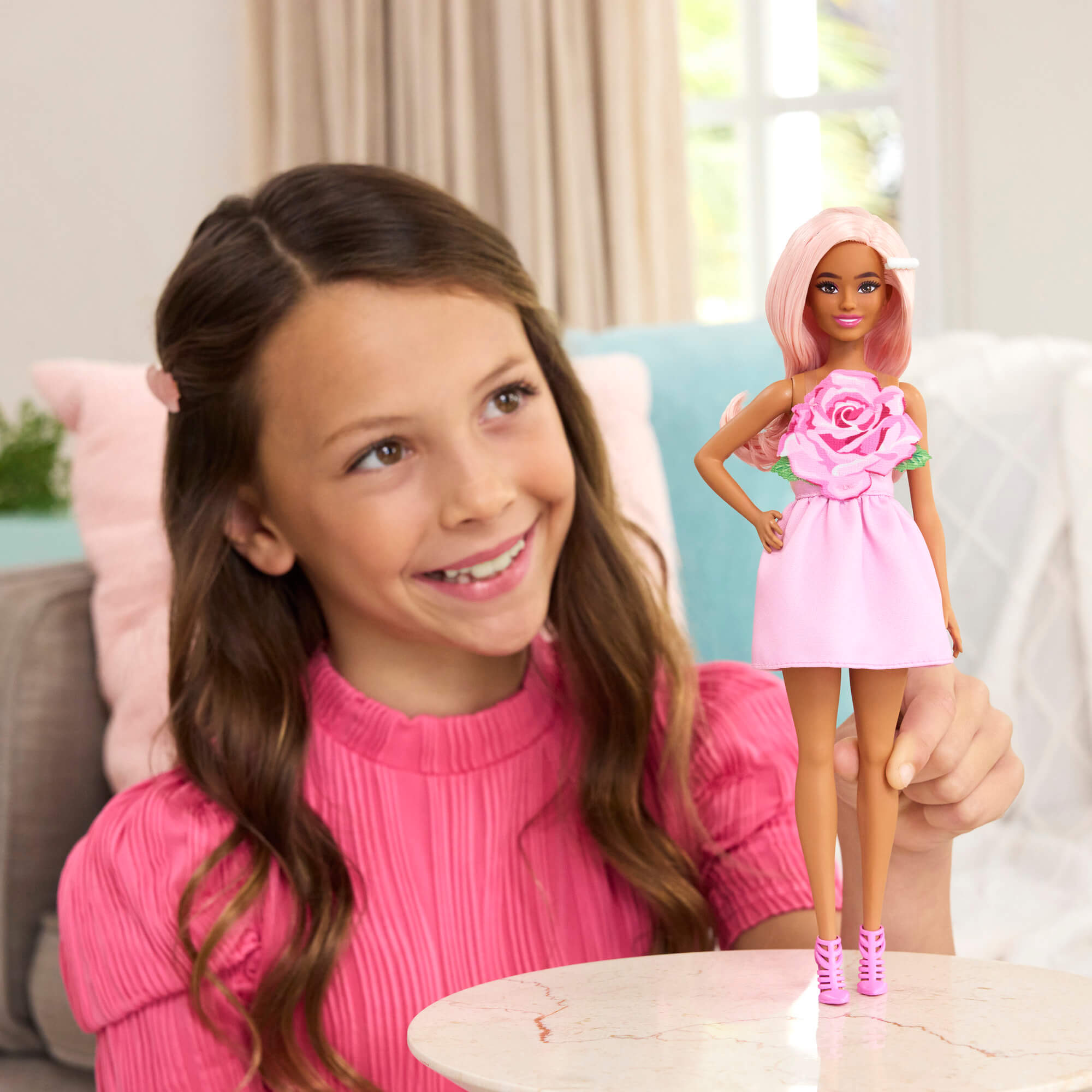 BARBIE madistė rožine suknele (HYT94) - Image 6