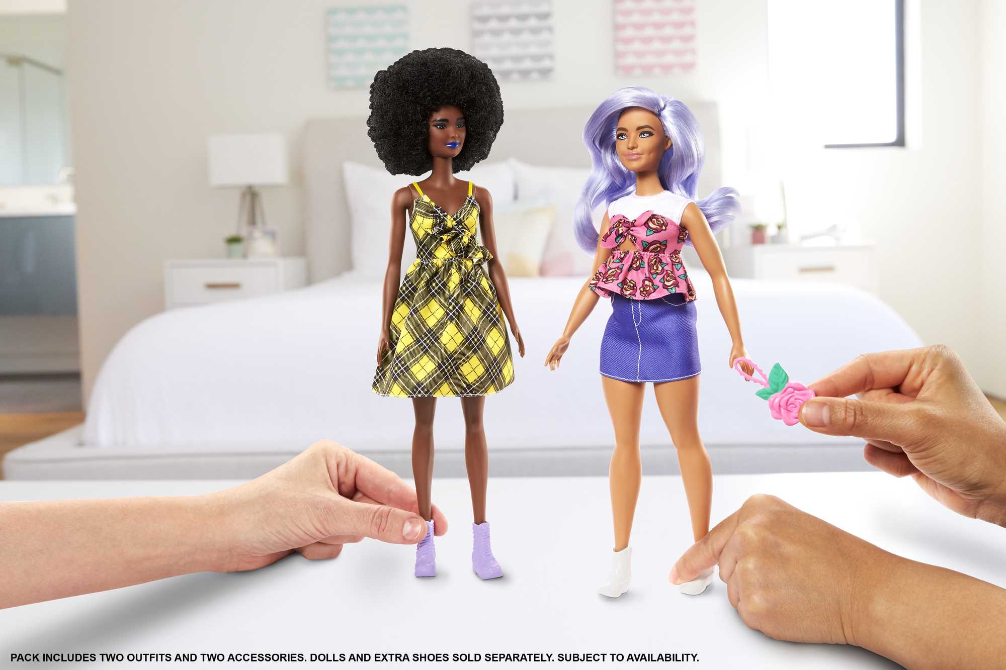 BARBIE dviejų drabužių komplektų rinkinys (GWF04) - Image 2