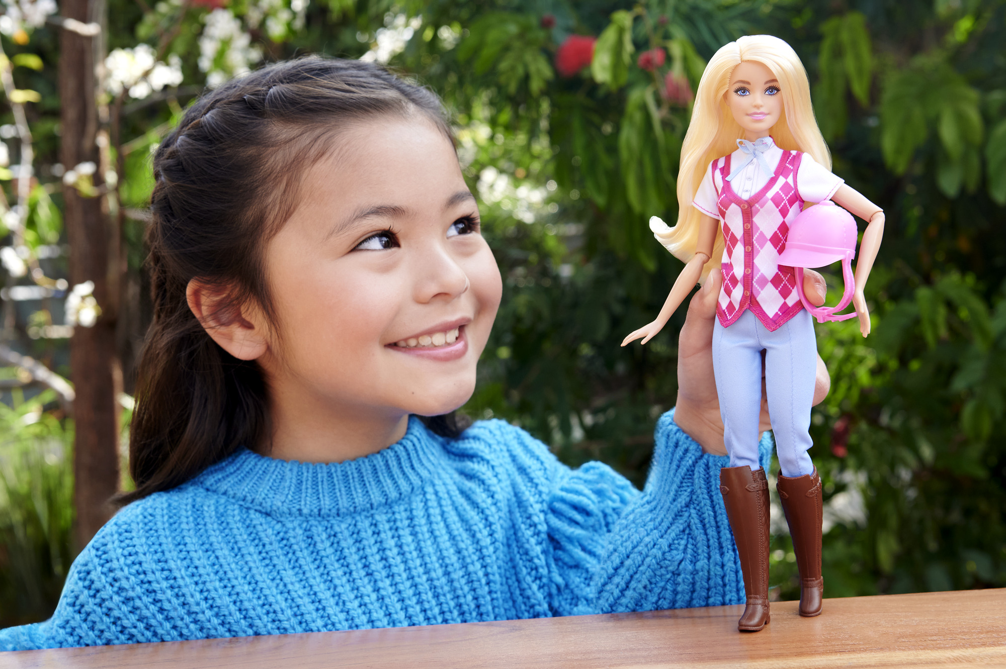 BARBIE MALIBU MYSTERIES lėlė raitelė (HXJ38) - Image 2