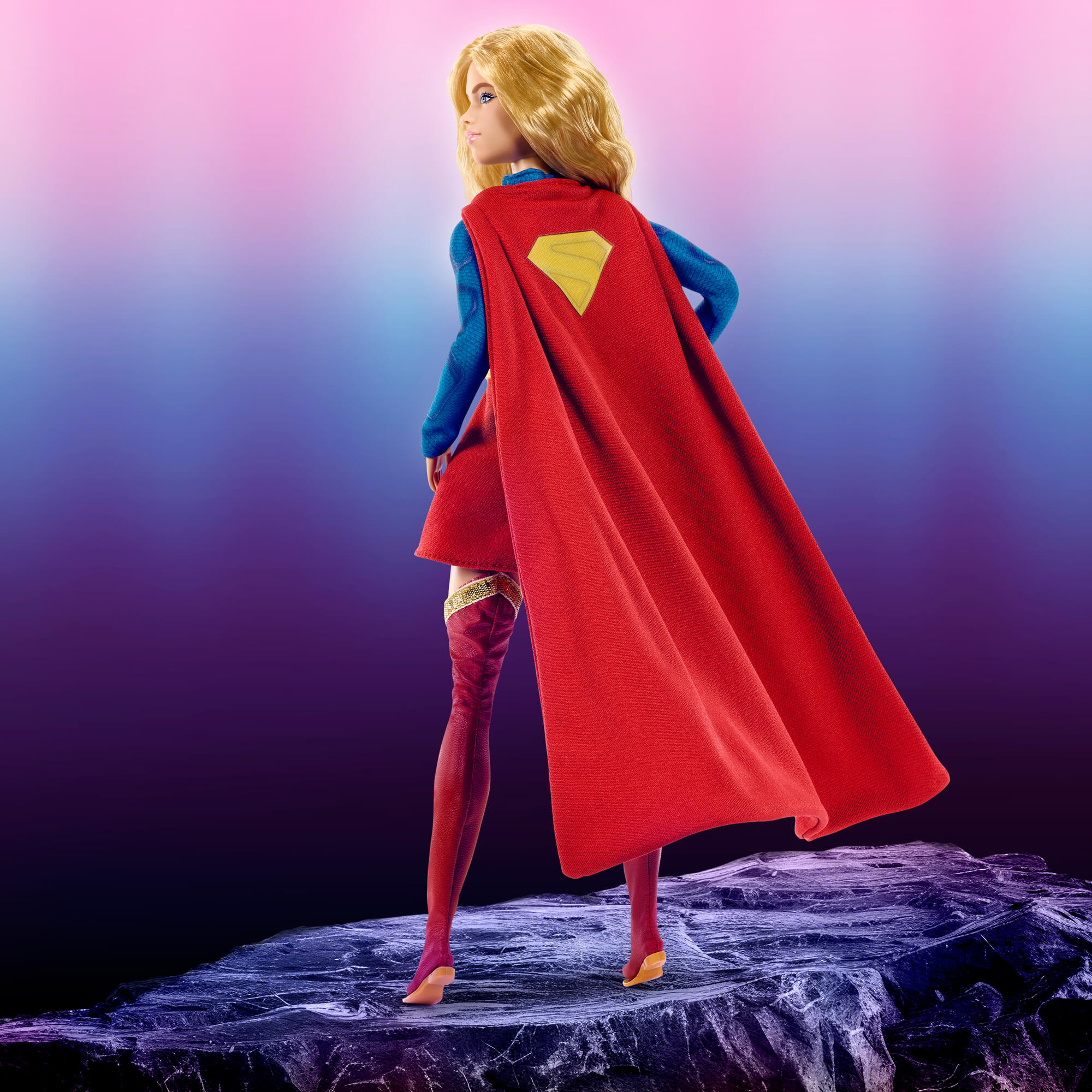 BARBIE SUPERGIRL (DC) kolekcinė lėlė (JJY04) - Image 4